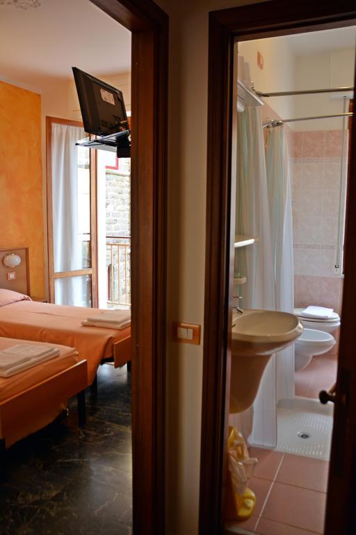 Hotel Corallo Moneglia Bagian luar foto